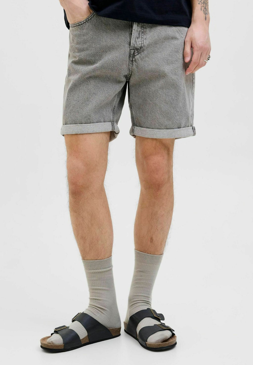 Джинсовые шорты REGULAR FIT Jack & Jones, серый
Джинсовые шорты REGULAR FIT Jack & Jones, серый