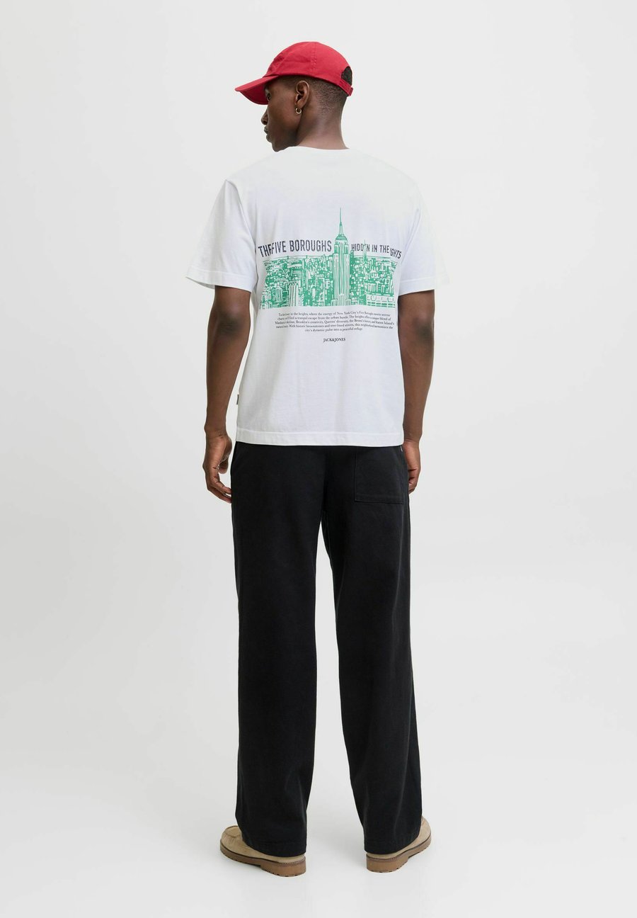 Футболка Jack & Jones RUNDHALSAUSSCHNITT, Bright White/White, Белый, Футболка Jack & Jones RUNDHALSAUSSCHNITT, Bright White/White
Футболка Jack & Jones RUNDHALSAUSSCHNITT, Bright White/White, Белый, Футболка Jack & Jones RUNDHALSAUSSCHNITT, Bright White/White