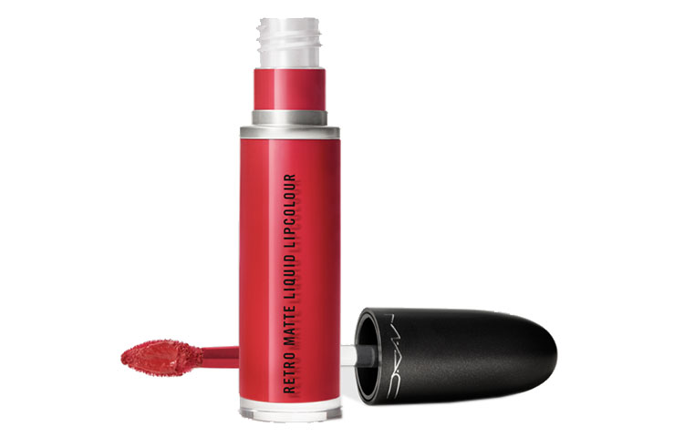 Стойкая жидкая помада матовый эффект легко растушевывается 5 мл MAC
Стойкая жидкая помада матовый эффект легко растушевывается 5 мл MAC