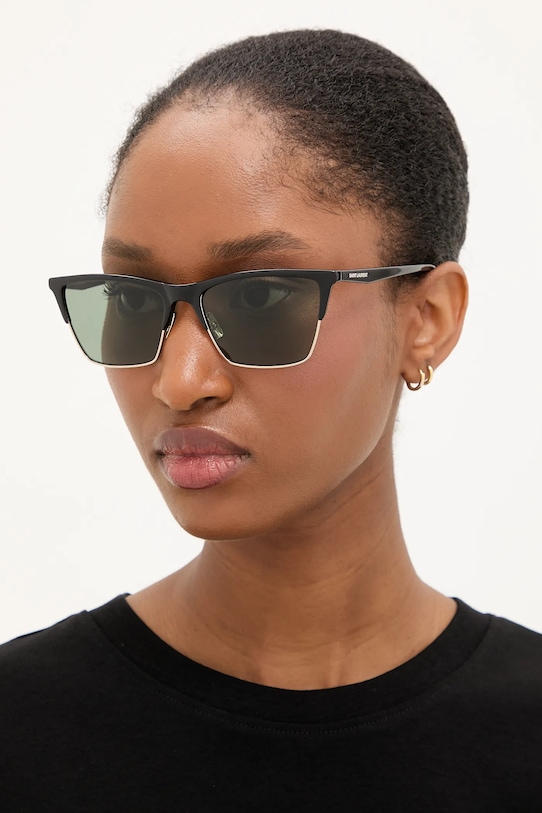 Солнцезащитные очки Saint Laurent, черный
Солнцезащитные очки Saint Laurent, черный