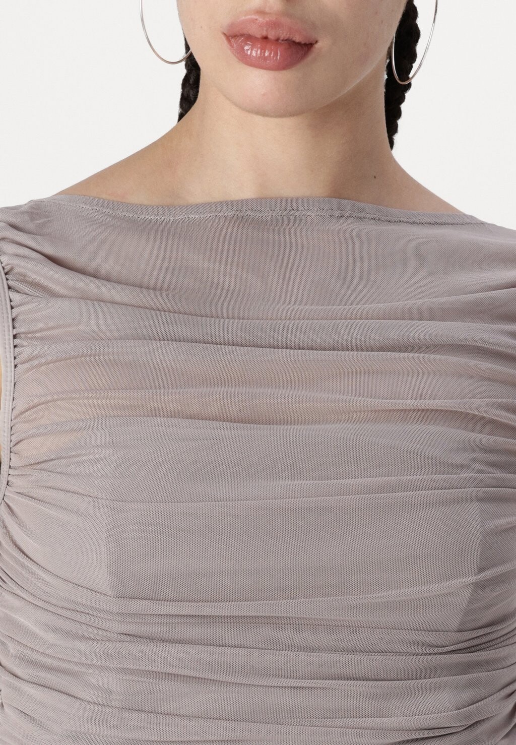 Топ BARE RUCHED MESH BODYSUIT Abercrombie & Fitch, коричневый
Топ BARE RUCHED MESH BODYSUIT Abercrombie & Fitch, коричневый