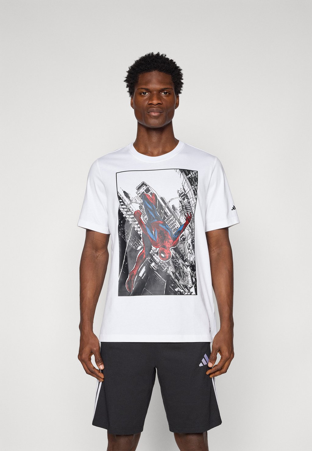 Футболка с принтом SPIDERMAN Adidas Sportswear, белый
Футболка с принтом SPIDERMAN Adidas Sportswear, белый