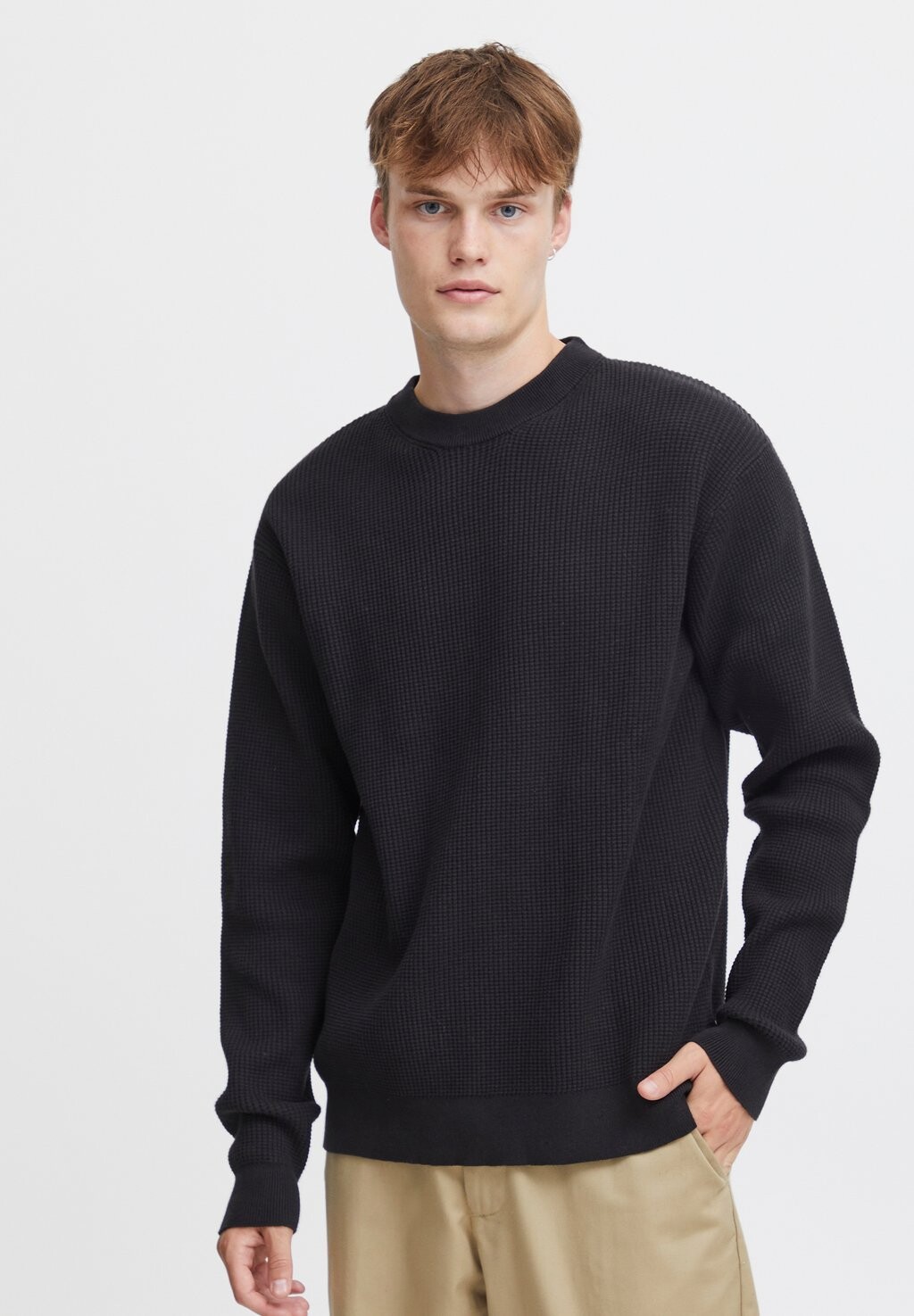 Свитер Hami Solid, цвет true black
Свитер Hami Solid, цвет true black