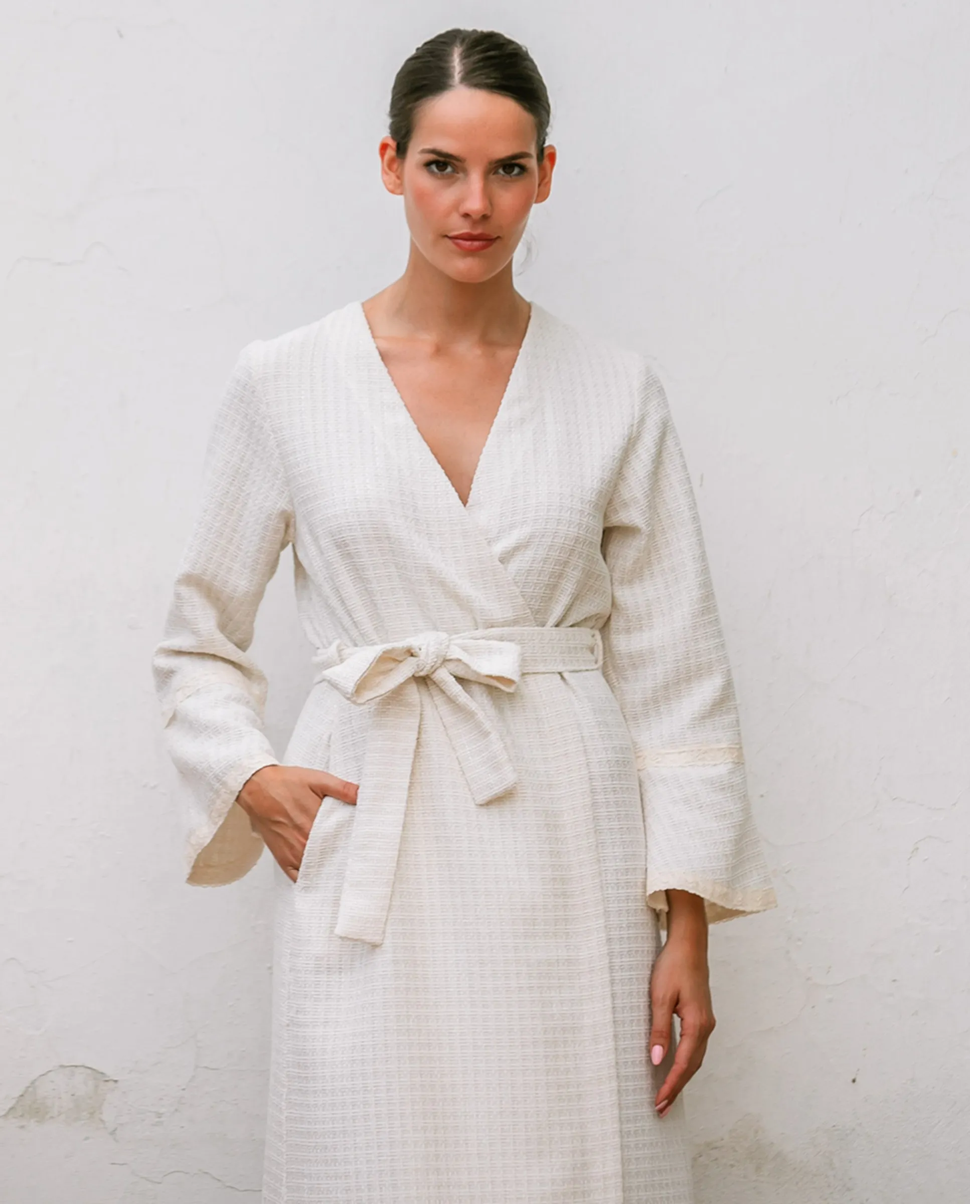 Женский льняной халат длинный с кружевом на рукавах Diseño2, пастельно-розовый
Женский льняной халат длинный с кружевом на рукавах Diseño2, пастельно-розовый