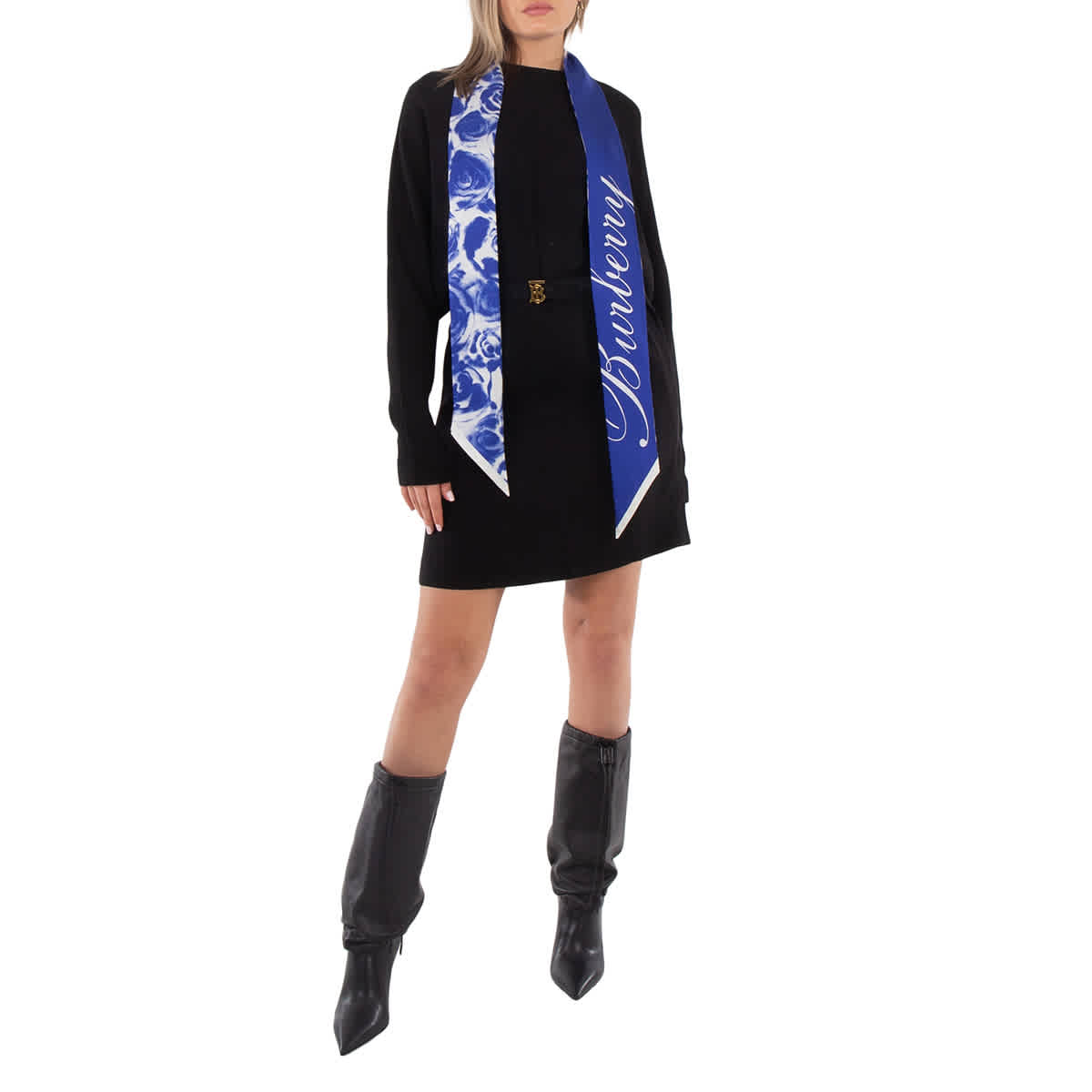 Шелковый шарф с принтом роз Burberry, Knight
Шелковый шарф с принтом роз Burberry, Knight