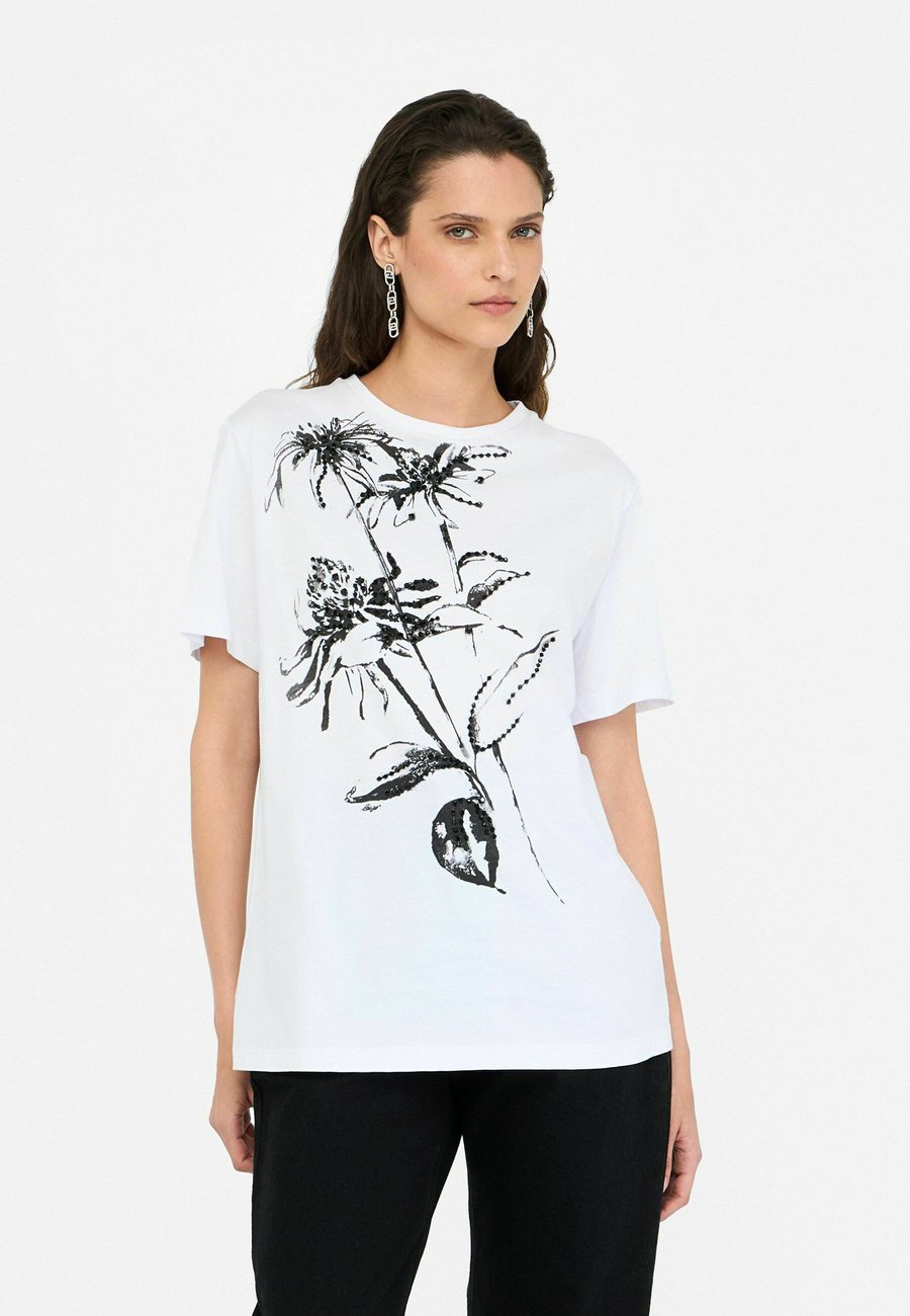 Футболка LIU JO Print T-shirt, White, Белый, Футболка LIU JO Print T-shirt, White
Футболка LIU JO Print T-shirt, White, Белый, Футболка LIU JO Print T-shirt, White