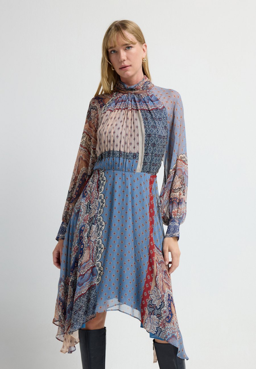 Платье adL Day dress, Printed Blue/Blue
Платье adL Day dress, Printed Blue/Blue