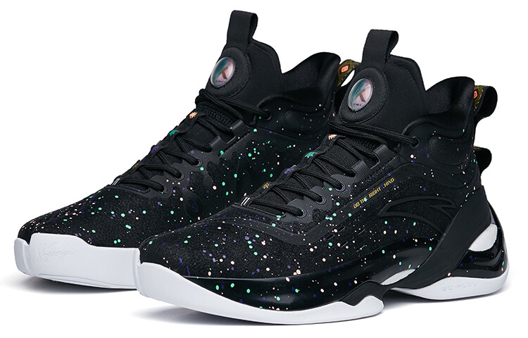 Баскетбольные кроссовки KT7 мужские высокие черные/белые Anta
Баскетбольные кроссовки KT7 мужские высокие черные/белые Anta