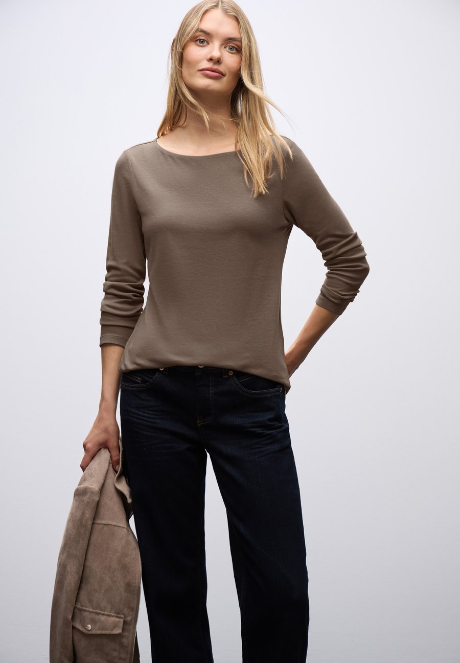 Топ Street One BASIC , Braun/Brown
Топ Street One BASIC , Braun/Brown