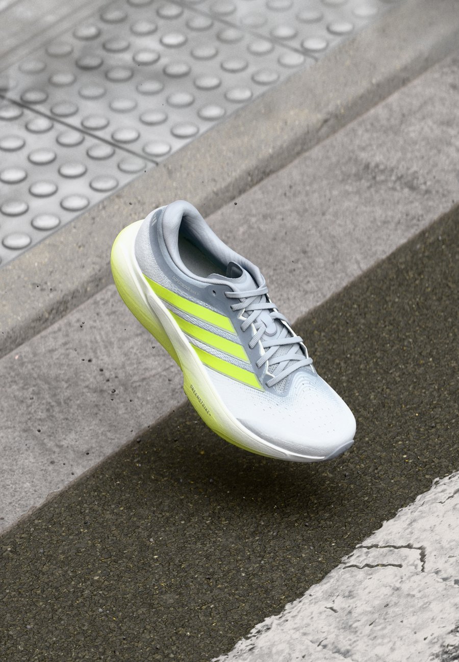 Кроссовки Adidas Performance SUPERNOVA RISE 3, Halo Silver-Coloured/Solar Yellow/Footwear White/Silver-Coloured
Кроссовки Adidas Performance SUPERNOVA RISE 3, Halo Silver-Coloured/Solar Yellow/Footwear White/Silver-Coloured