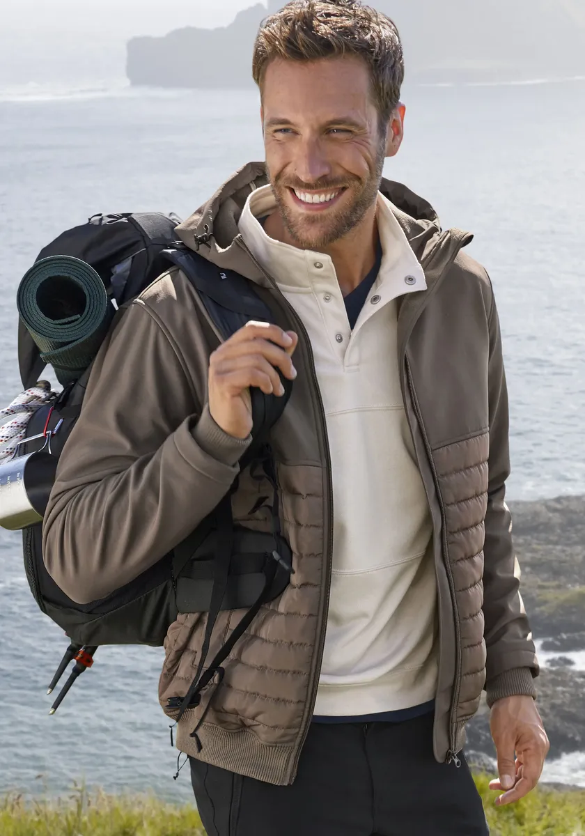 Функциональная куртка John Devin с капюшоном, всесезонная, коричневый
Функциональная куртка John Devin с капюшоном, всесезонная, коричневый