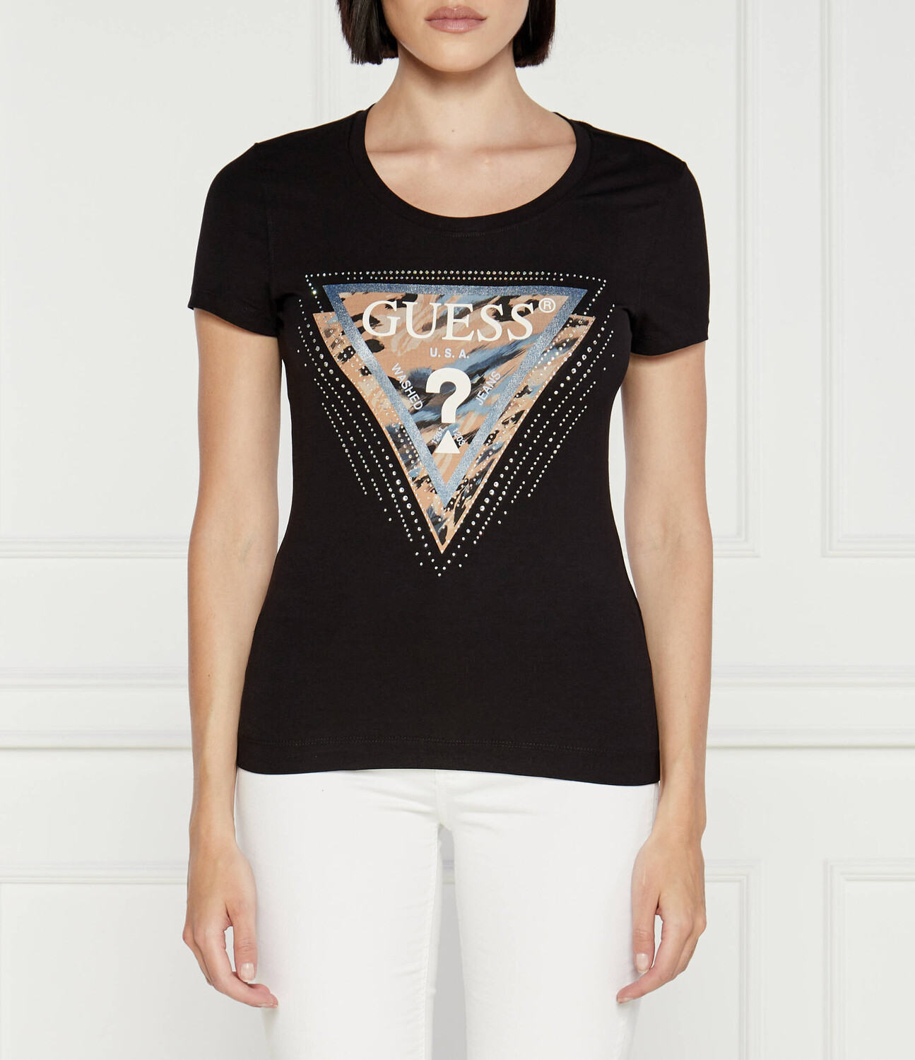 Футболка GUESS SS CN LEO Regular Fit, черный
Футболка GUESS SS CN LEO Regular Fit, черный