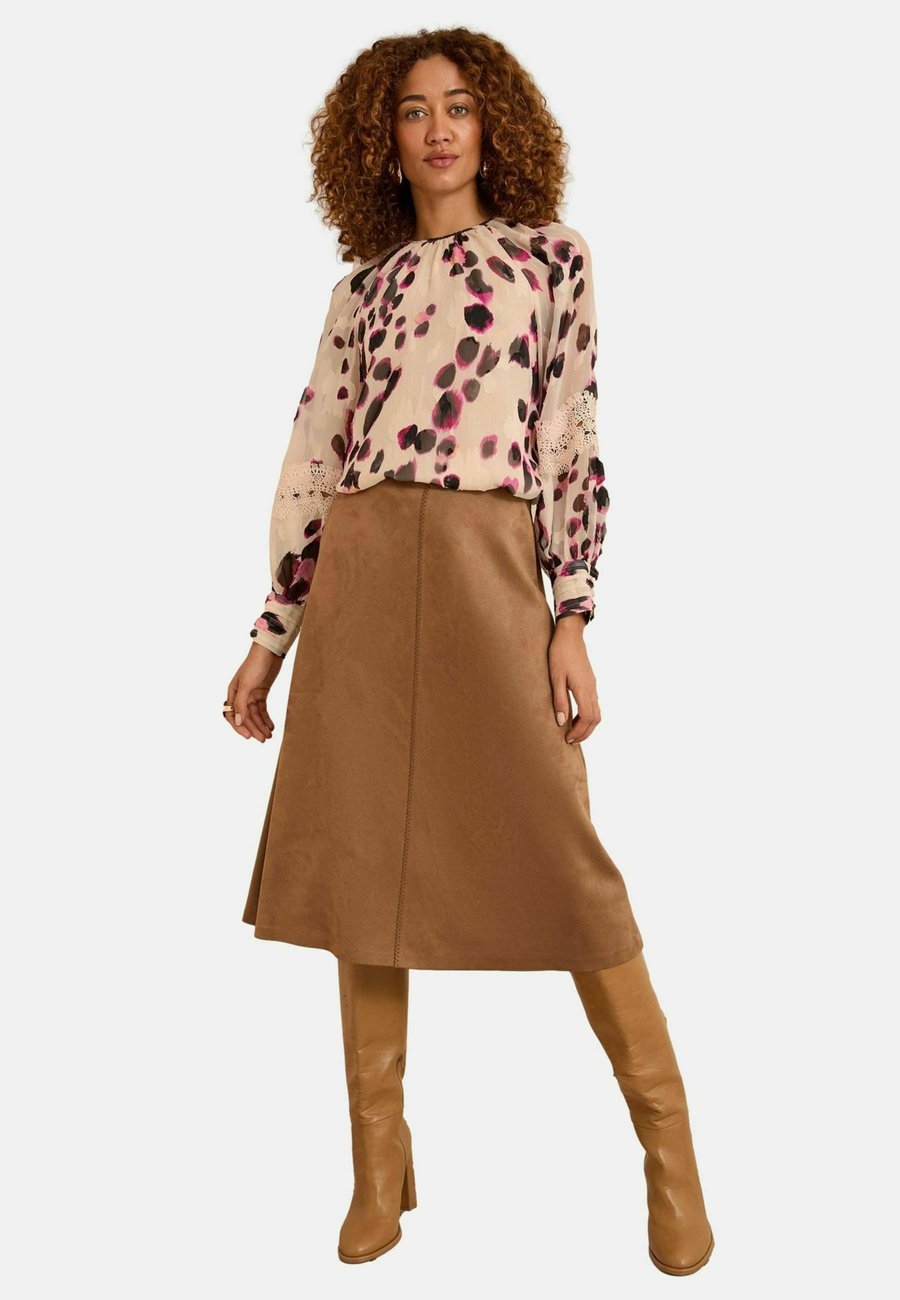 Блуза Love & Roses Blouse, White Ecru Animal/White
Блуза Love & Roses Blouse, White Ecru Animal/White