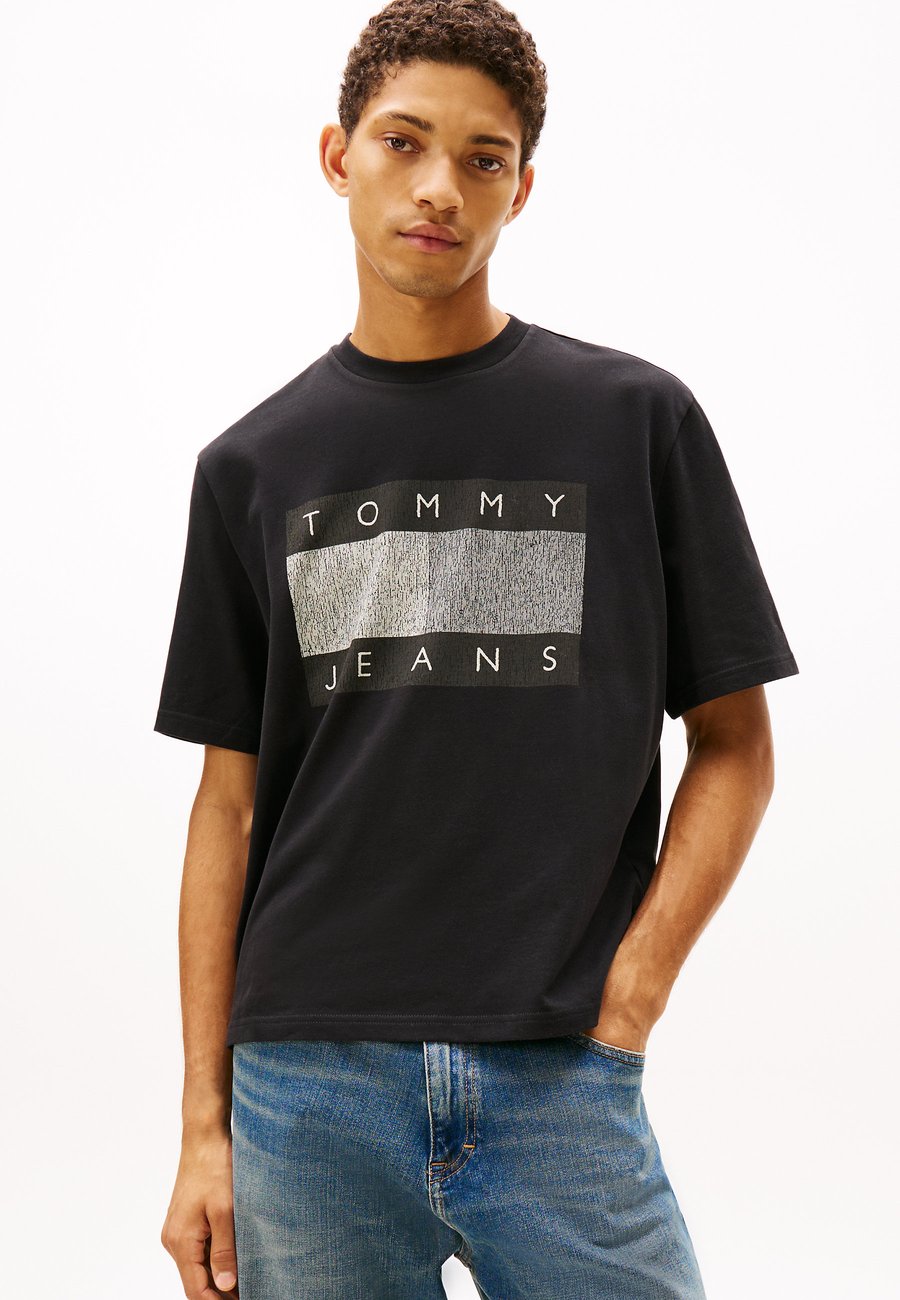 Футболка Tommy Jeans DISTRESSED FLAG, Black, Черный, Футболка Tommy Jeans DISTRESSED FLAG, Black
Футболка Tommy Jeans DISTRESSED FLAG, Black, Черный, Футболка Tommy Jeans DISTRESSED FLAG, Black