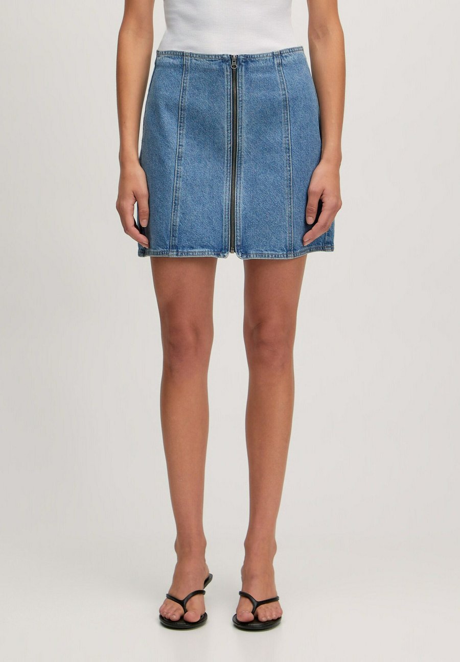 Юбка EDITED SEETHA, Blau/Blue
Юбка EDITED SEETHA, Blau/Blue