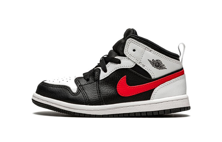 Кроссовки Jordan 1 Mid Chile Red TD
Кроссовки Jordan 1 Mid Chile Red TD