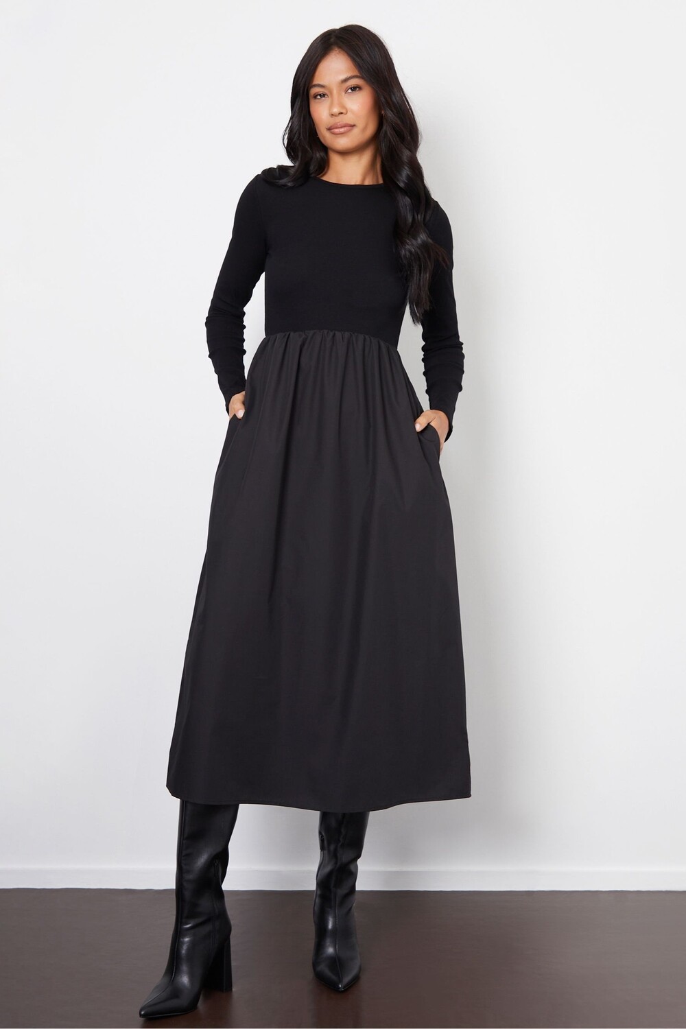 Платье миди 2 в 1 из трикотажного полотна в рубчик с юбкой из поплина Threadbare, черный
Платье миди 2 в 1 из трикотажного полотна в рубчик с юбкой из поплина Threadbare, черный