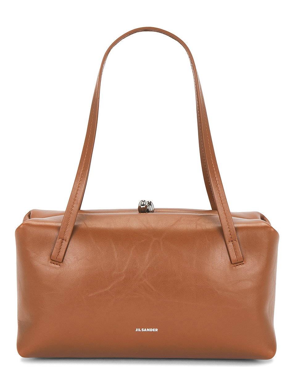 Сумка на пояс Goji Pillow Small Handle Jil Sander, Grape
Сумка на пояс Goji Pillow Small Handle Jil Sander, Grape