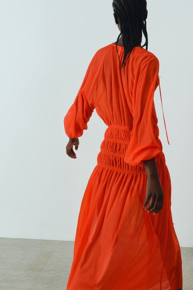 Платье с присборенной талией H&M, красный
Платье с присборенной талией H&M, красный