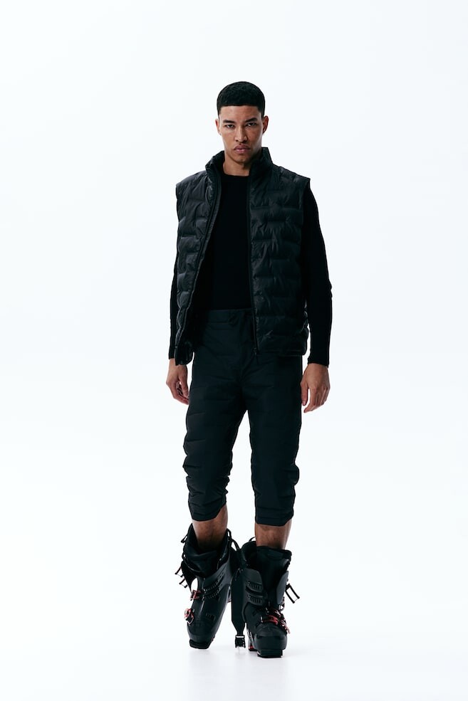 Утеплительные шорты из термомува H&M, черный
Утеплительные шорты из термомува H&M, черный