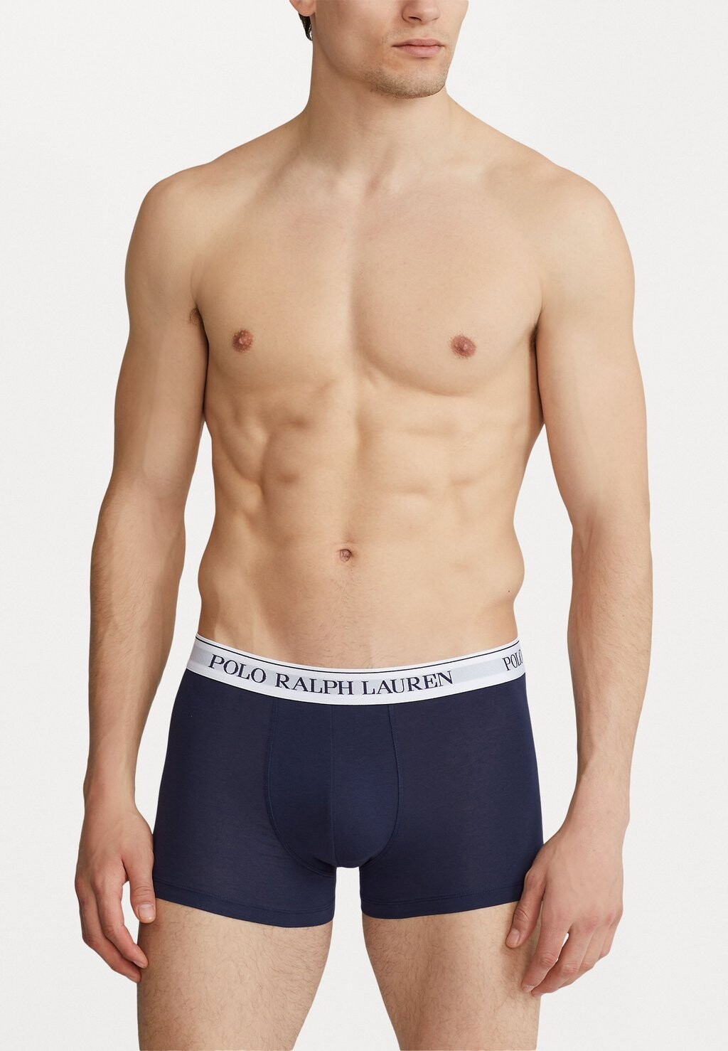 НАБОР CLASSICK TRUNK 3 – брюки-кюлоты Polo Ralph Lauren, темно-синий/синий/синий
НАБОР CLASSICK TRUNK 3 – брюки-кюлоты Polo Ralph Lauren, темно-синий/синий/синий