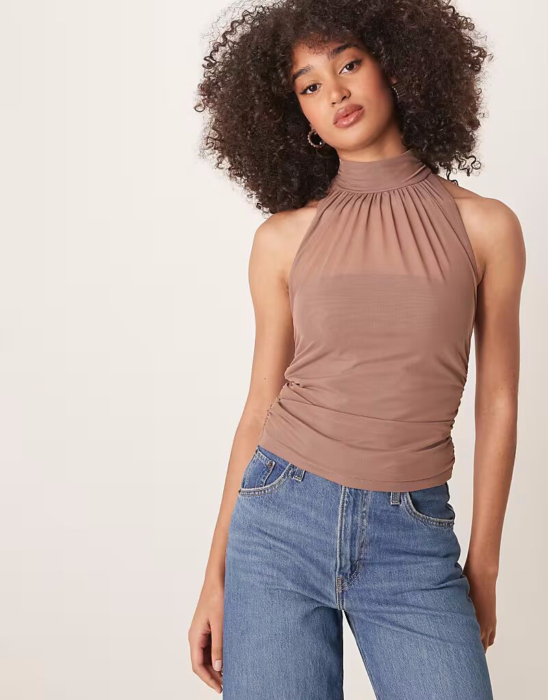 Топ из сетчатой ткани Abercrombie & Fitch с рюшами и американской проймой в серо-коричневом цвете
Топ из сетчатой ткани Abercrombie & Fitch с рюшами и американской проймой в серо-коричневом цвете