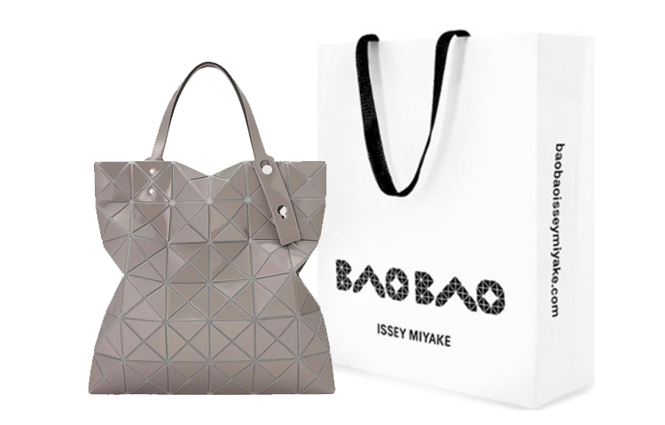 Сумка из поливинилхлоридной смолы, шоппер, женская сумка серый цвет ISSEY MIYAKE
Сумка из поливинилхлоридной смолы, шоппер, женская сумка серый цвет ISSEY MIYAKE