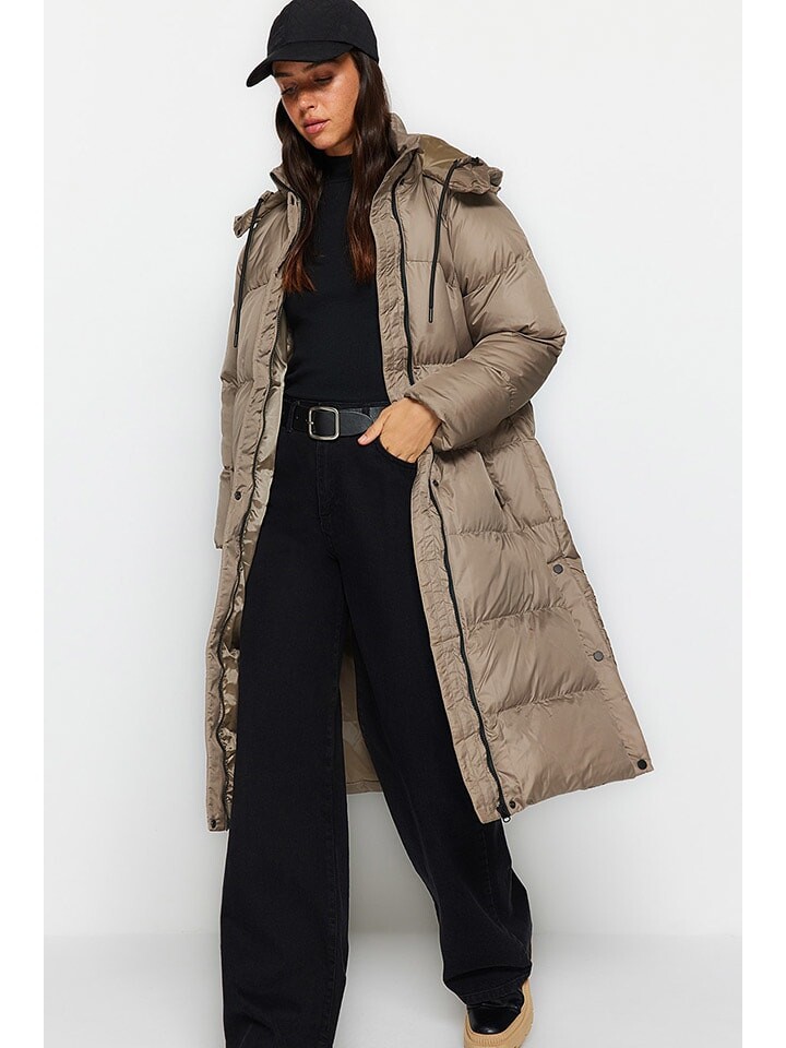 Пуховик trendyol Wintermantel, серо-коричневый
Пуховик trendyol Wintermantel, серо-коричневый