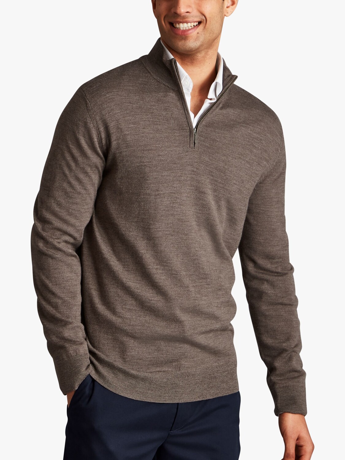 Джемпер Charles Tyrwhitt из мериносовой шерсти с воротником на молнии, цвет мокко
Джемпер Charles Tyrwhitt из мериносовой шерсти с воротником на молнии, цвет мокко