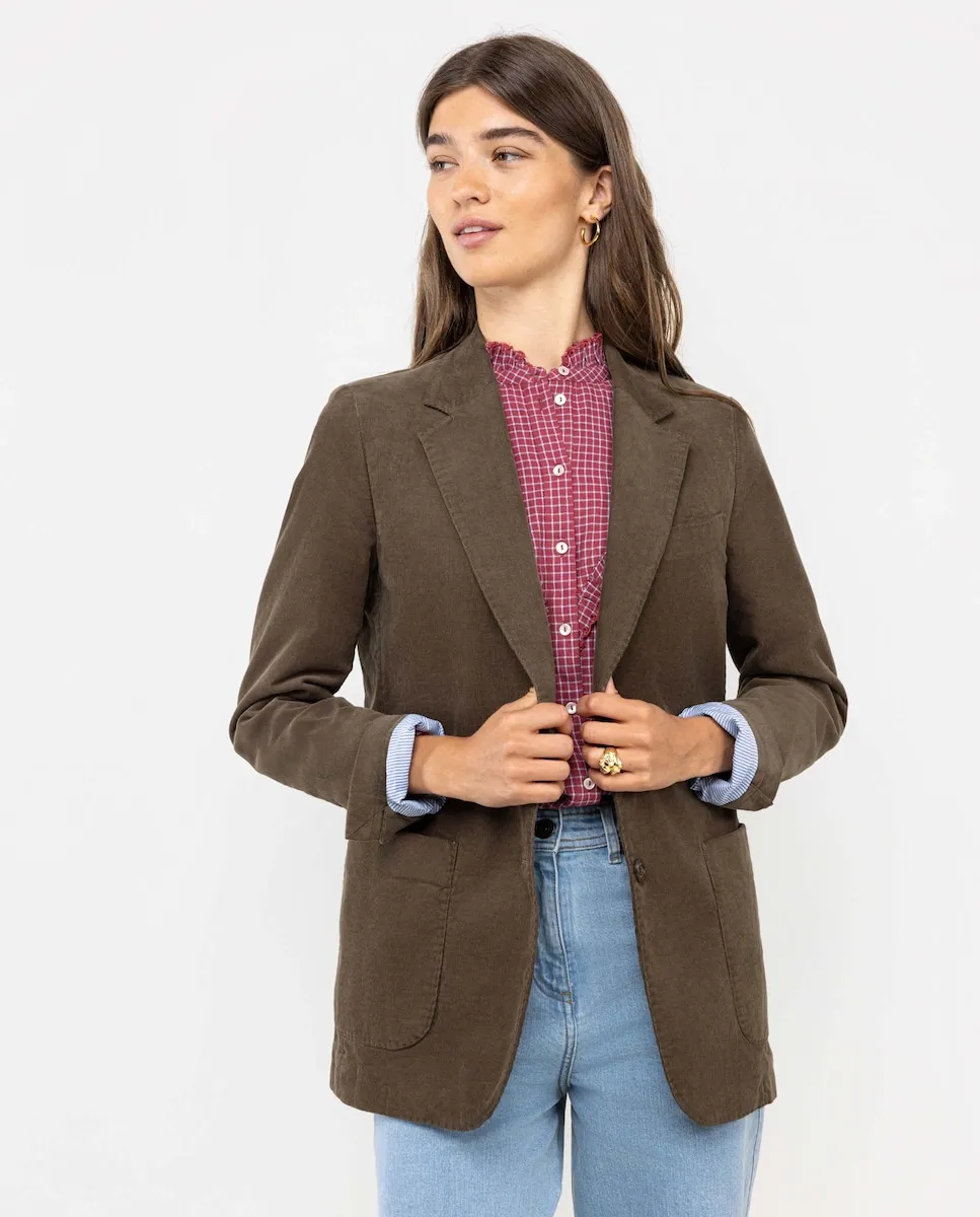 Женский пиджак из гладкого вельвета El Ganso, коричневый
Женский пиджак из гладкого вельвета El Ganso, коричневый