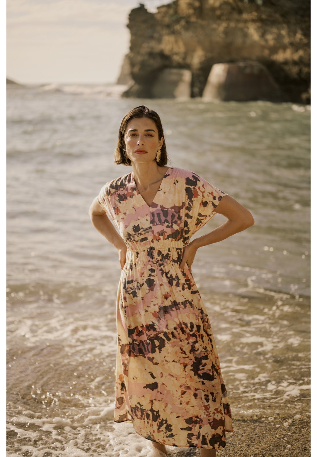 Повседневное платье Culture, мультиколор
Повседневное платье Culture, мультиколор