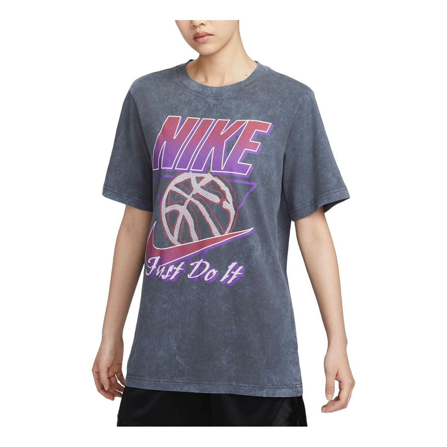 Футболка (WMNS) Nike Sportswear Graphic T-Shirt Asia Sizing 'Anthracite', серый
Футболка (WMNS) Nike Sportswear Graphic T-Shirt Asia Sizing 'Anthracite', серый