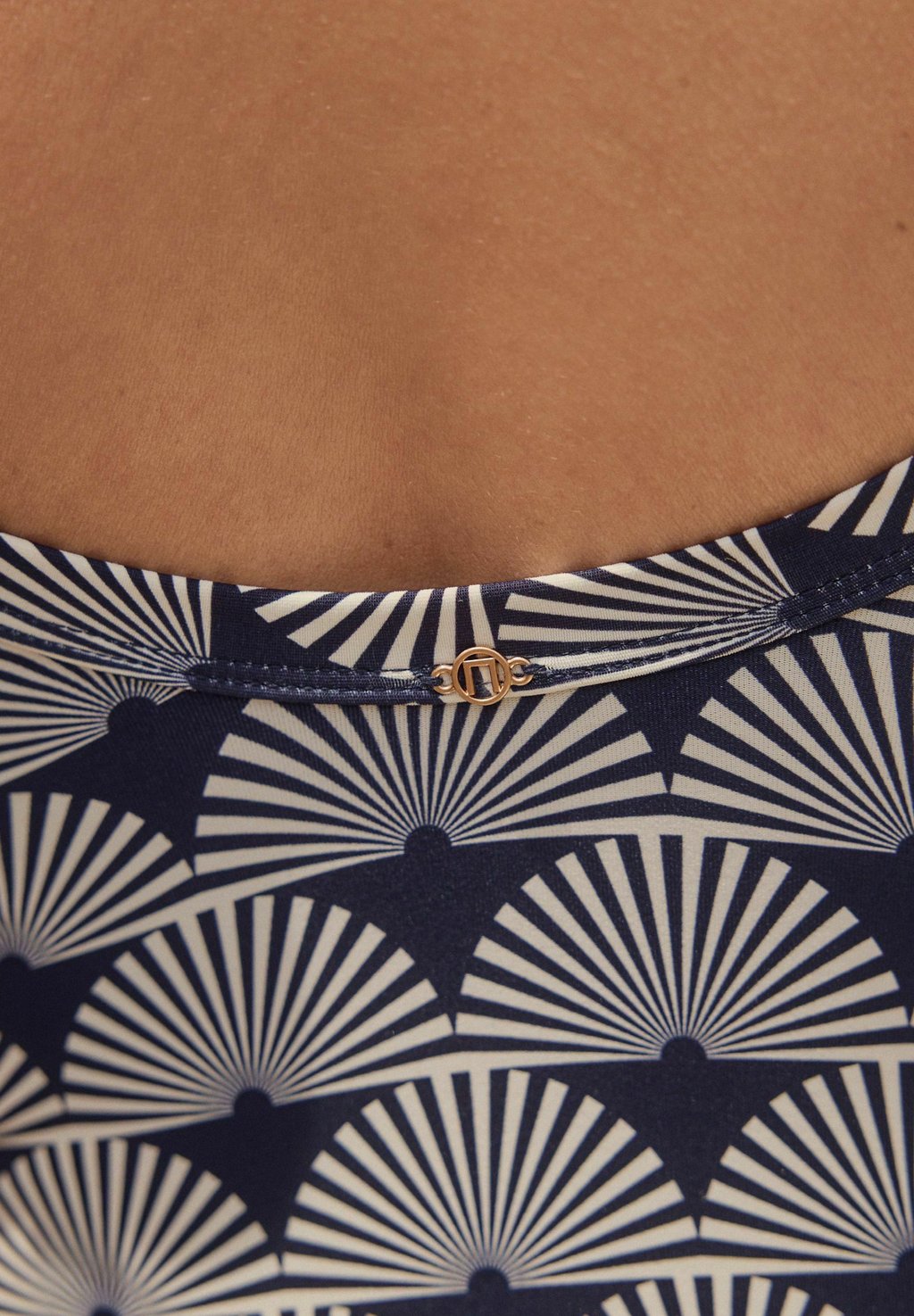 Купальный костюм ENHANCING Next, синий
Купальный костюм ENHANCING Next, синий