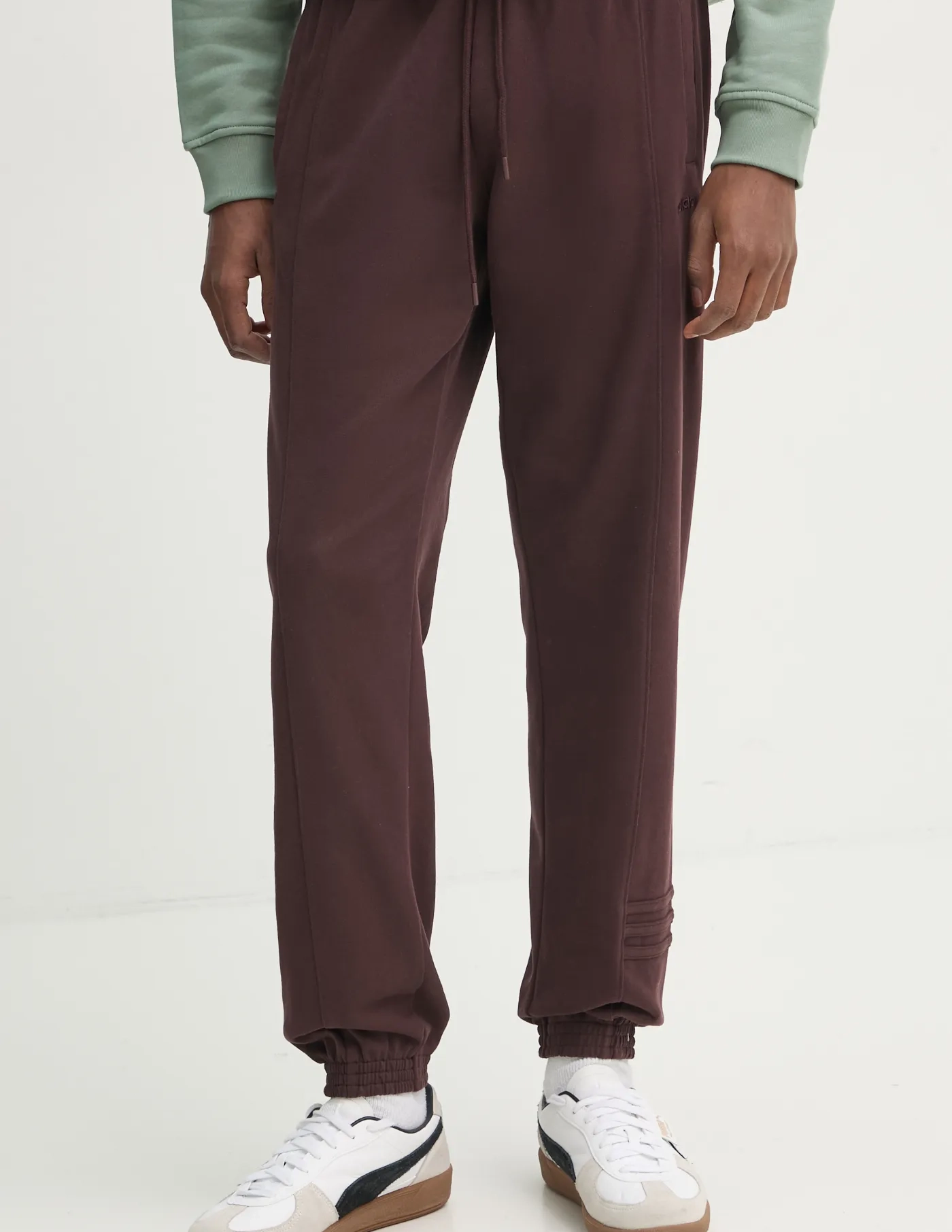 Брюки PRE - LOVED PNT adidas Originals, коричневый
Брюки PRE - LOVED PNT adidas Originals, коричневый