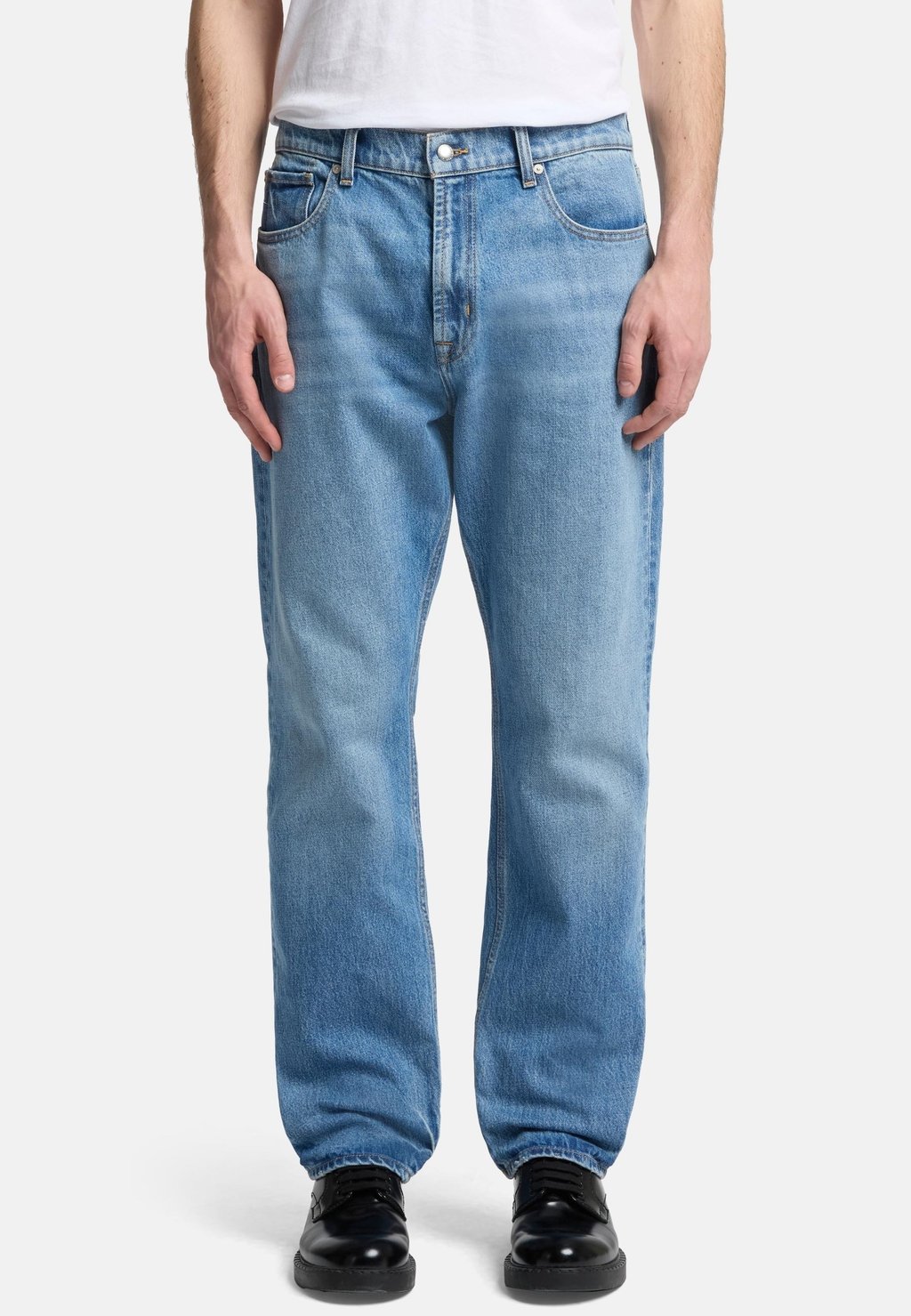 Джинсы прямого кроя STRAIGHT FIT MODERN 7 for all mankind, светло-голубой
Джинсы прямого кроя STRAIGHT FIT MODERN 7 for all mankind, светло-голубой