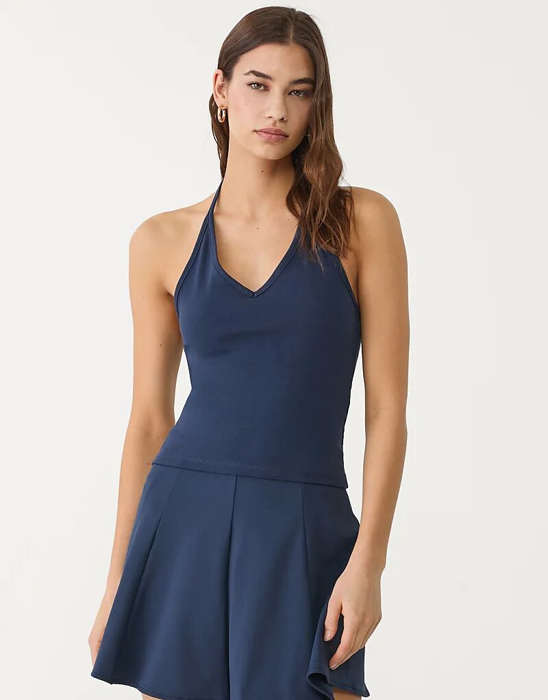 Топ Stradivarius с завязками на шее темно-синего цвета
Топ Stradivarius с завязками на шее темно-синего цвета