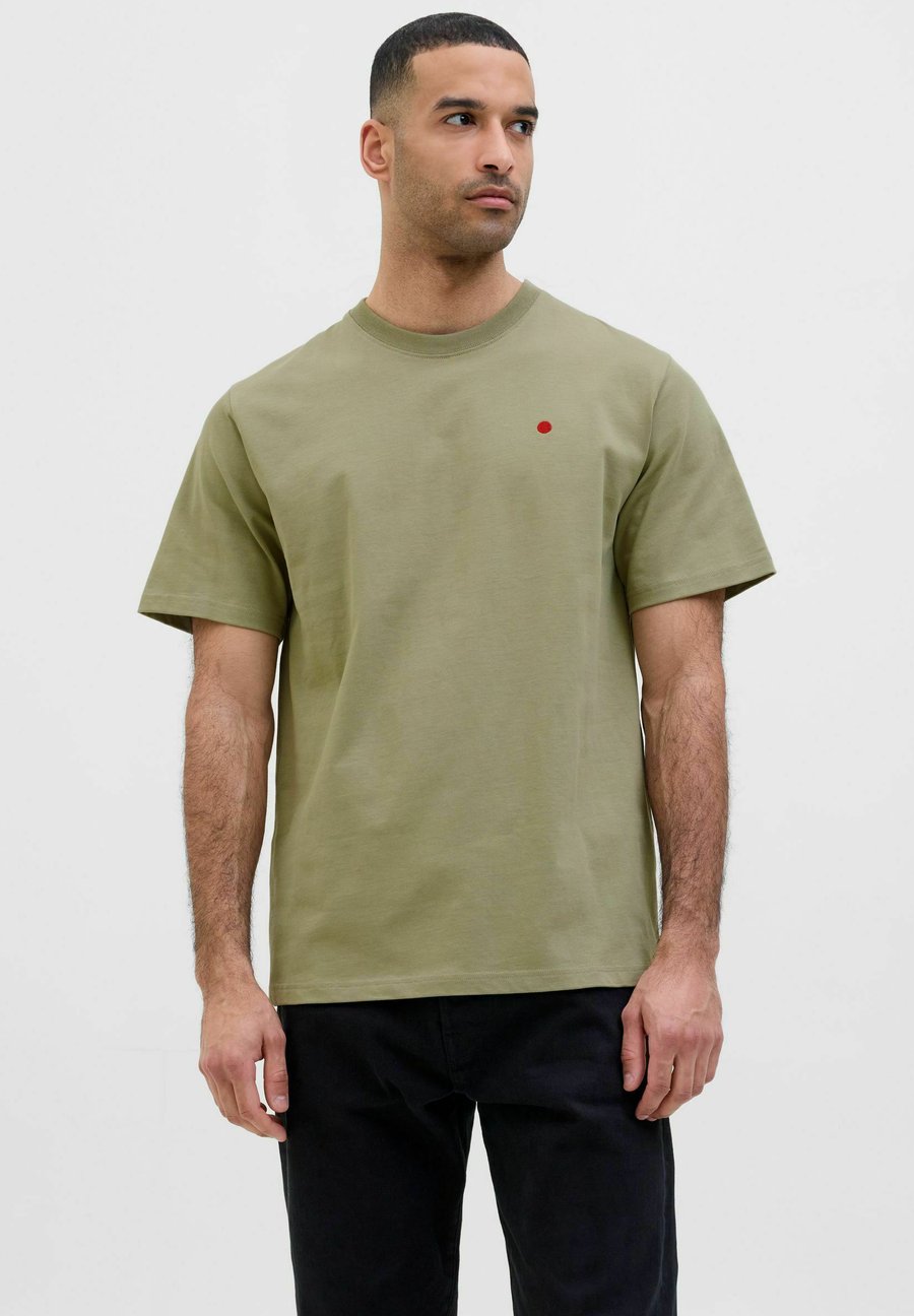 Футболка R.D.D. ROYAL DENIM DIVISION Basic T-shirt, Aloe/Green
Футболка R.D.D. ROYAL DENIM DIVISION Basic T-shirt, Aloe/Green