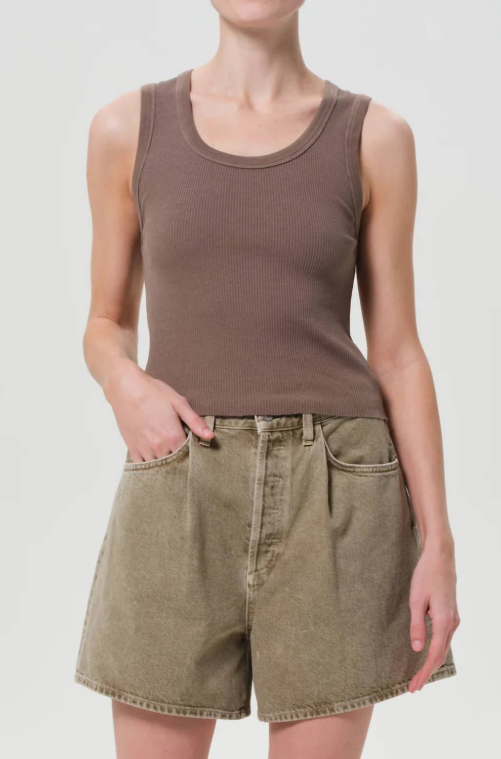 Сморщенный маковый бак в роще AGOLDE, grove
Сморщенный маковый бак в роще AGOLDE, grove