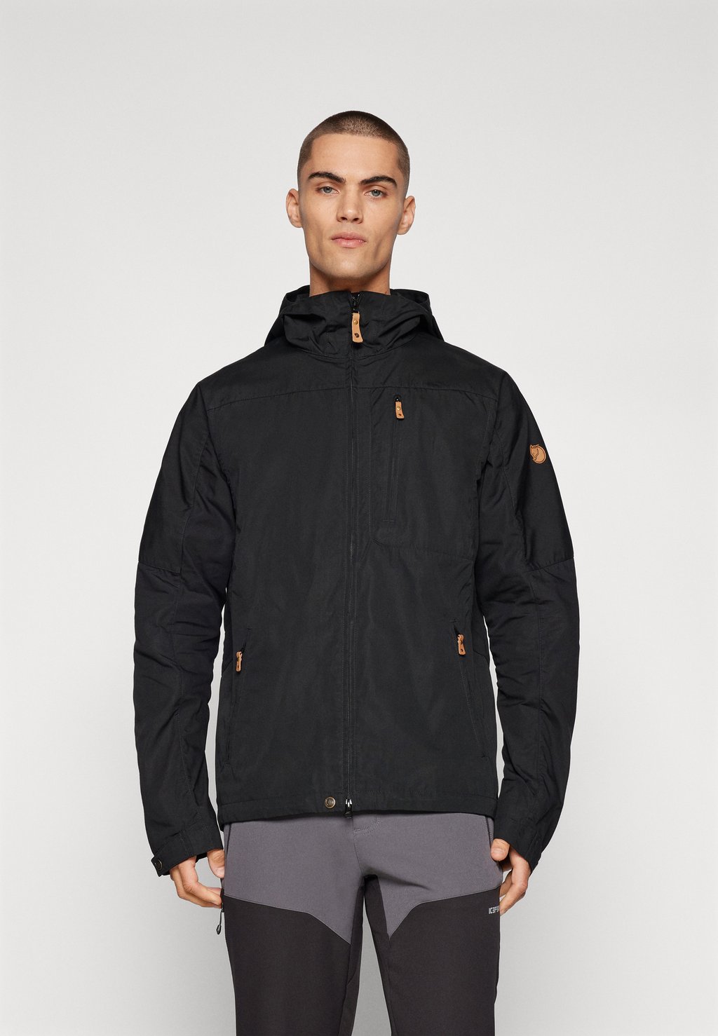 Куртка для активного отдыха STEN Fjällräven, черный
Куртка для активного отдыха STEN Fjällräven, черный