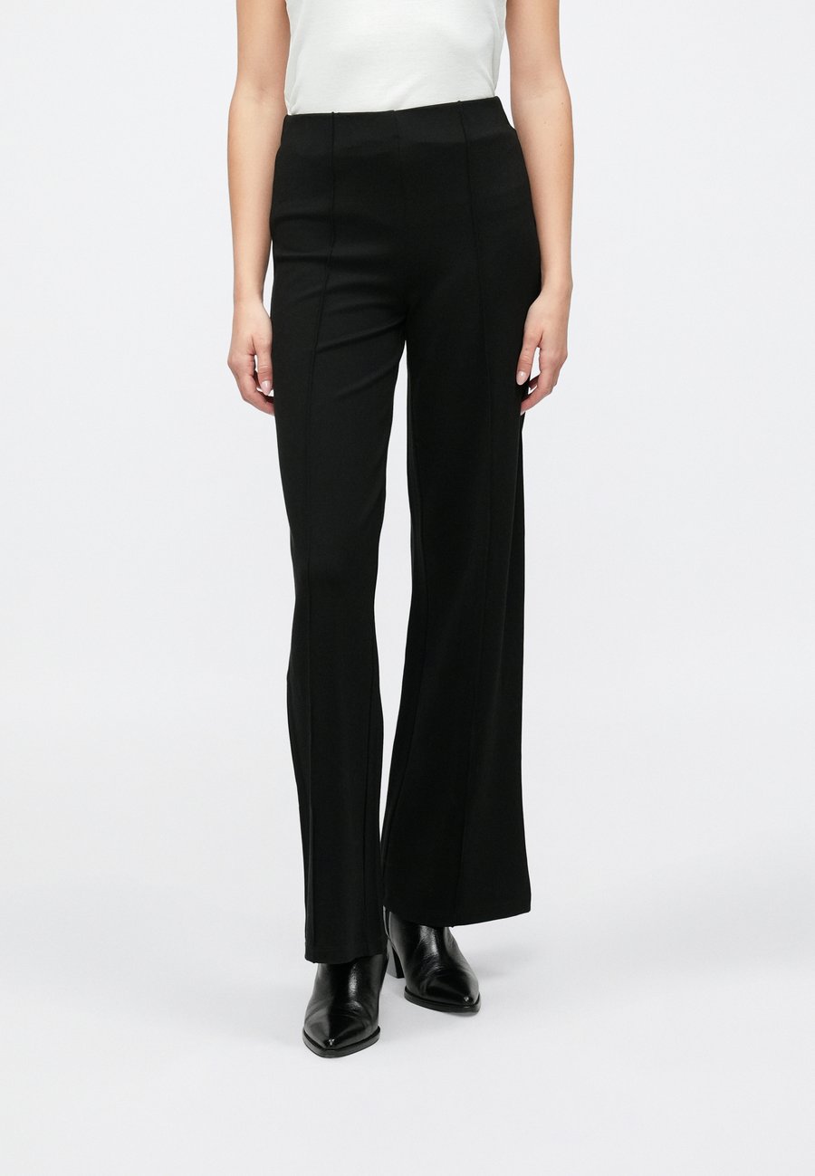 Брюки LeGer by Lena Gercke VALENTINE PANTS, Schwarz/Black
Брюки LeGer by Lena Gercke VALENTINE PANTS, Schwarz/Black