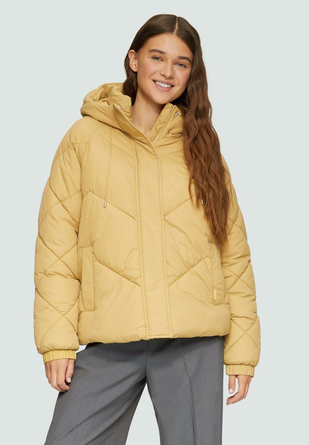 Зимняя куртка QS, желтый 
Зимняя куртка QS, желтый
