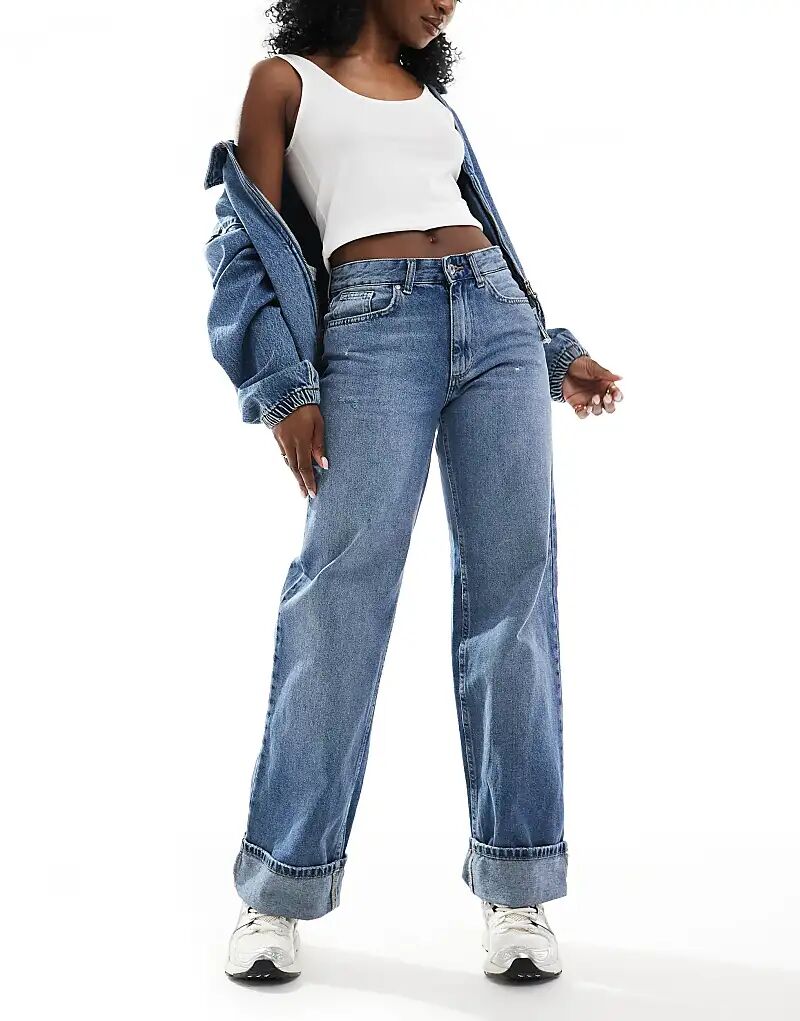 Only Джинсы Ella с широкими штанинами и подворотами, средне-синего цвета
Only Джинсы Ella с широкими штанинами и подворотами, средне-синего цвета