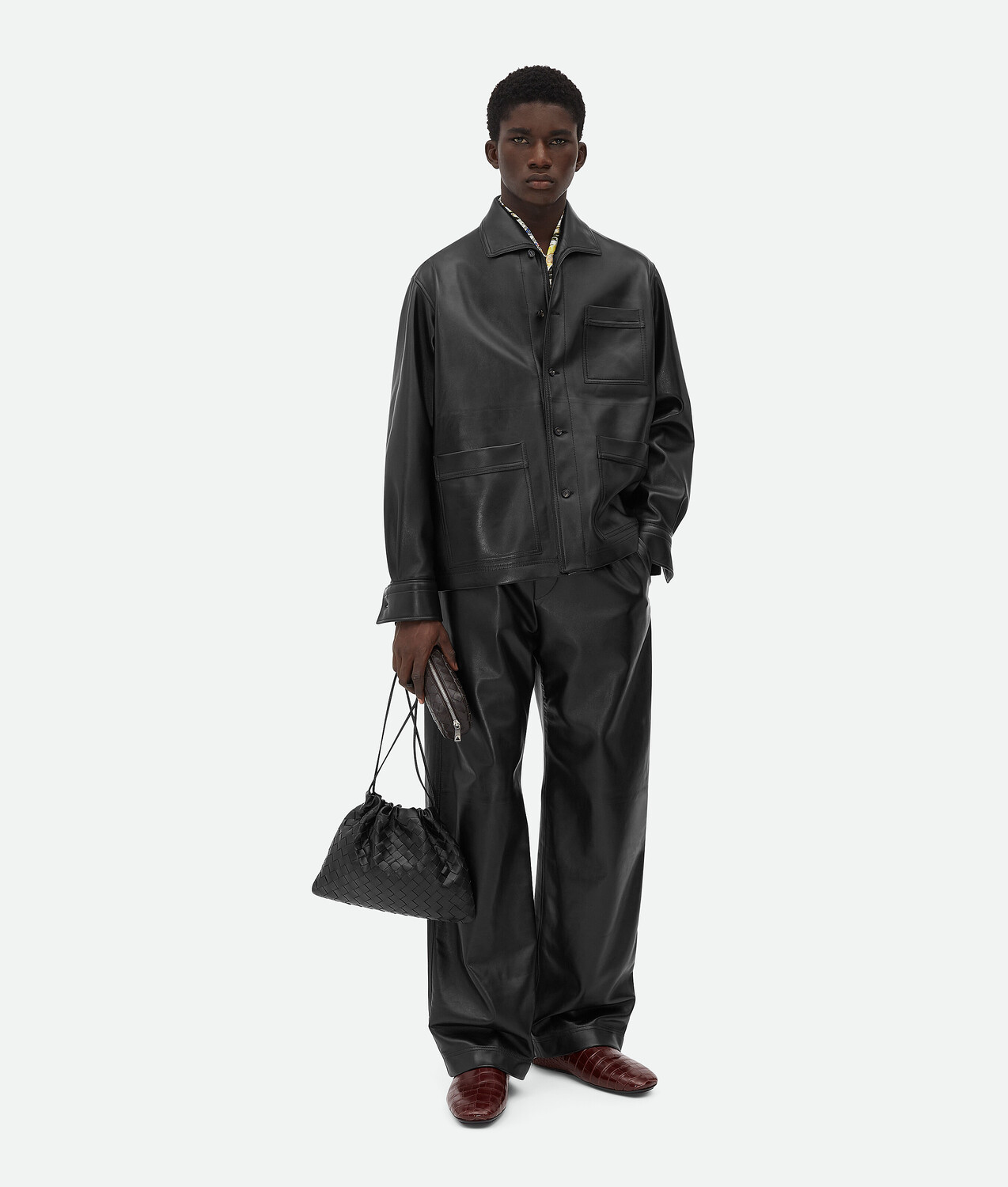 Кожаная пижамная рубашка Bottega Veneta, черный
Кожаная пижамная рубашка Bottega Veneta, черный