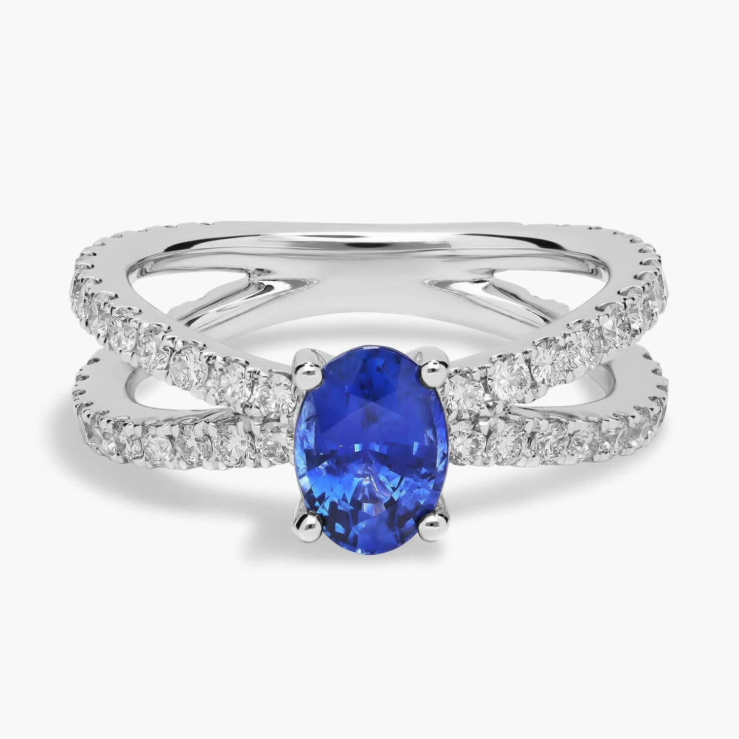 Кольцо с овальным сапфиром и паве из белого золота 14 карат (7x5 мм) Blue Nile
Кольцо с овальным сапфиром и паве из белого золота 14 карат (7x5 мм) Blue Nile