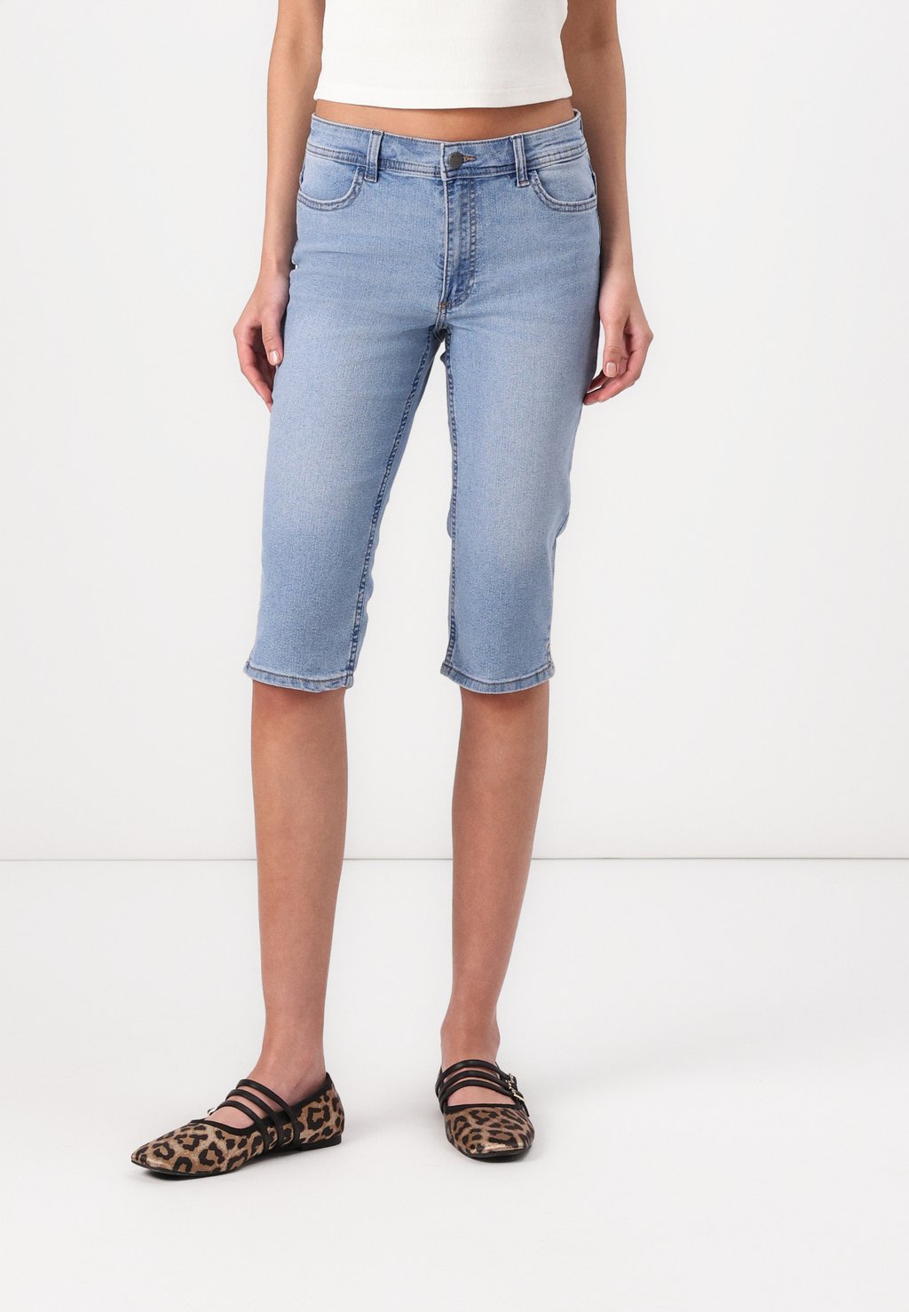 Джинсы облегающего кроя MOON KNICKERS JDY, цвет Light Blue Denim
Джинсы облегающего кроя MOON KNICKERS JDY, цвет Light Blue Denim