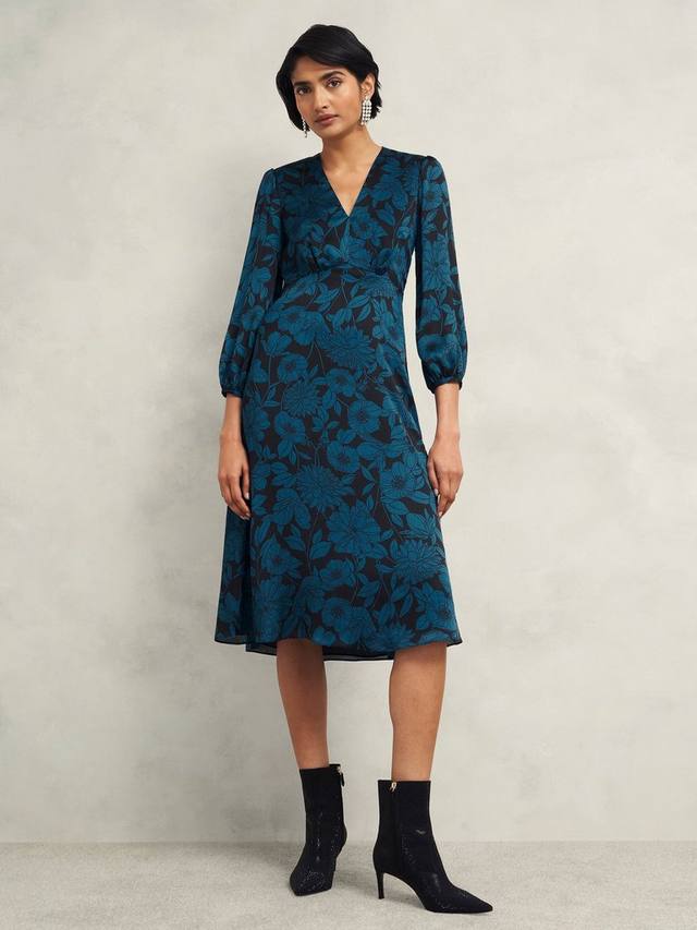 Платье Romina с цветочным принтом Hobbs, Black/Kyanite
Платье Romina с цветочным принтом Hobbs, Black/Kyanite