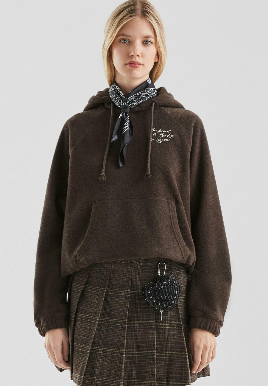 Худи QS Hoodie, Dunkelbraun/Brown
Худи QS Hoodie, Dunkelbraun/Brown