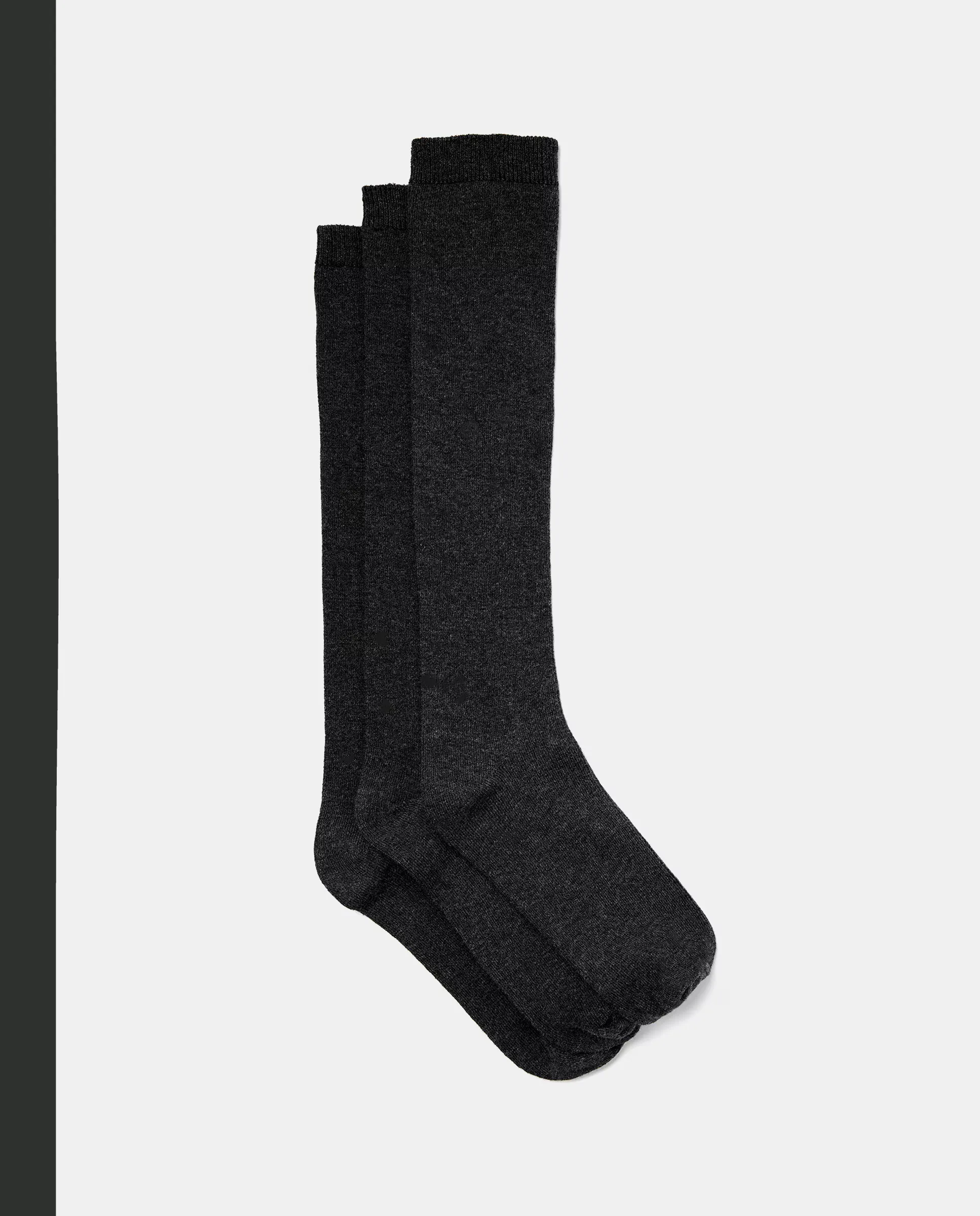 Набор из 3 однотонных высоких носков для мальчика Cotton Juice, антрацит
Набор из 3 однотонных высоких носков для мальчика Cotton Juice, антрацит