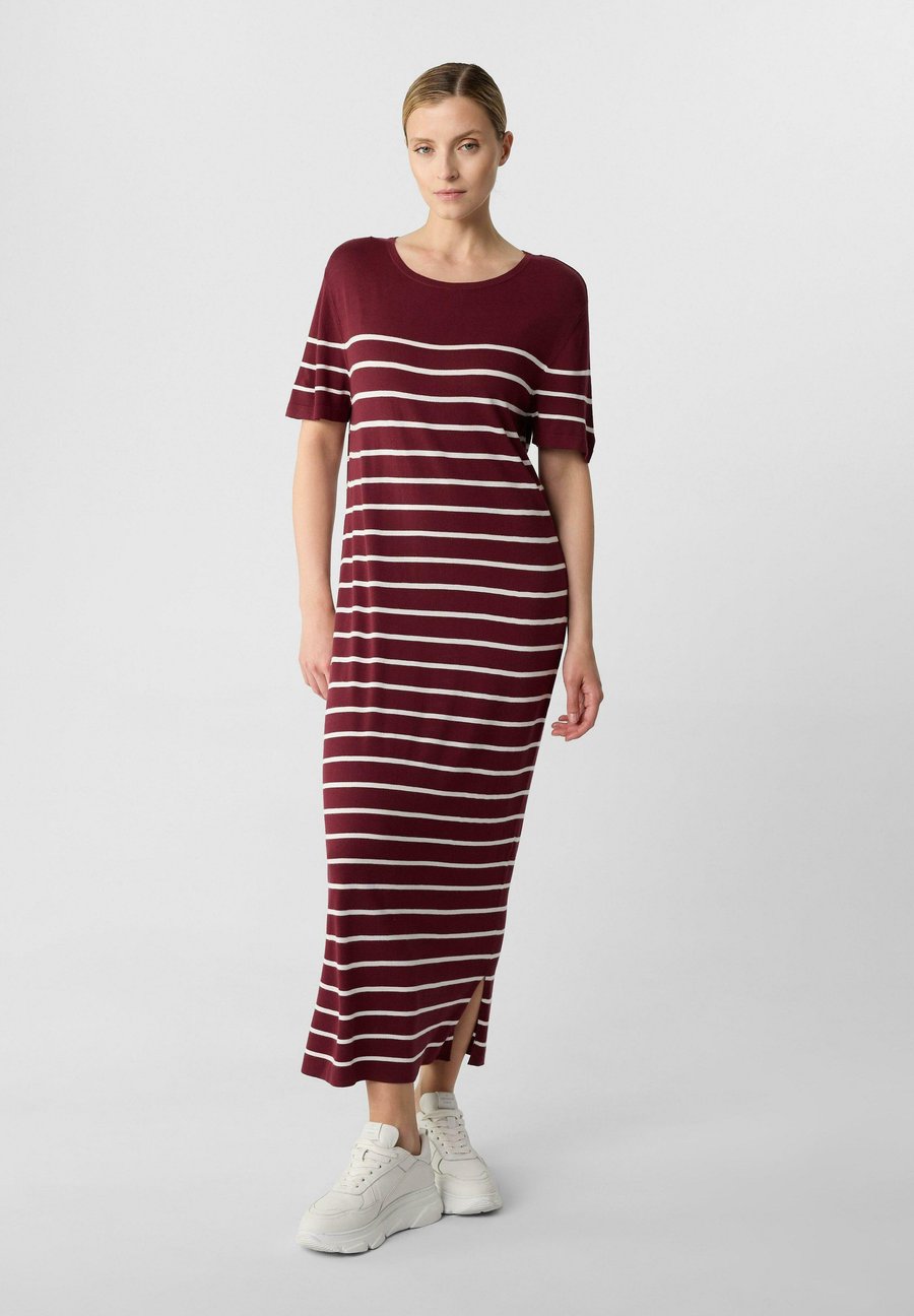 Платье comma casual identity GESTREIFTES -MIDI, Bordeaux
Платье comma casual identity GESTREIFTES -MIDI, Bordeaux