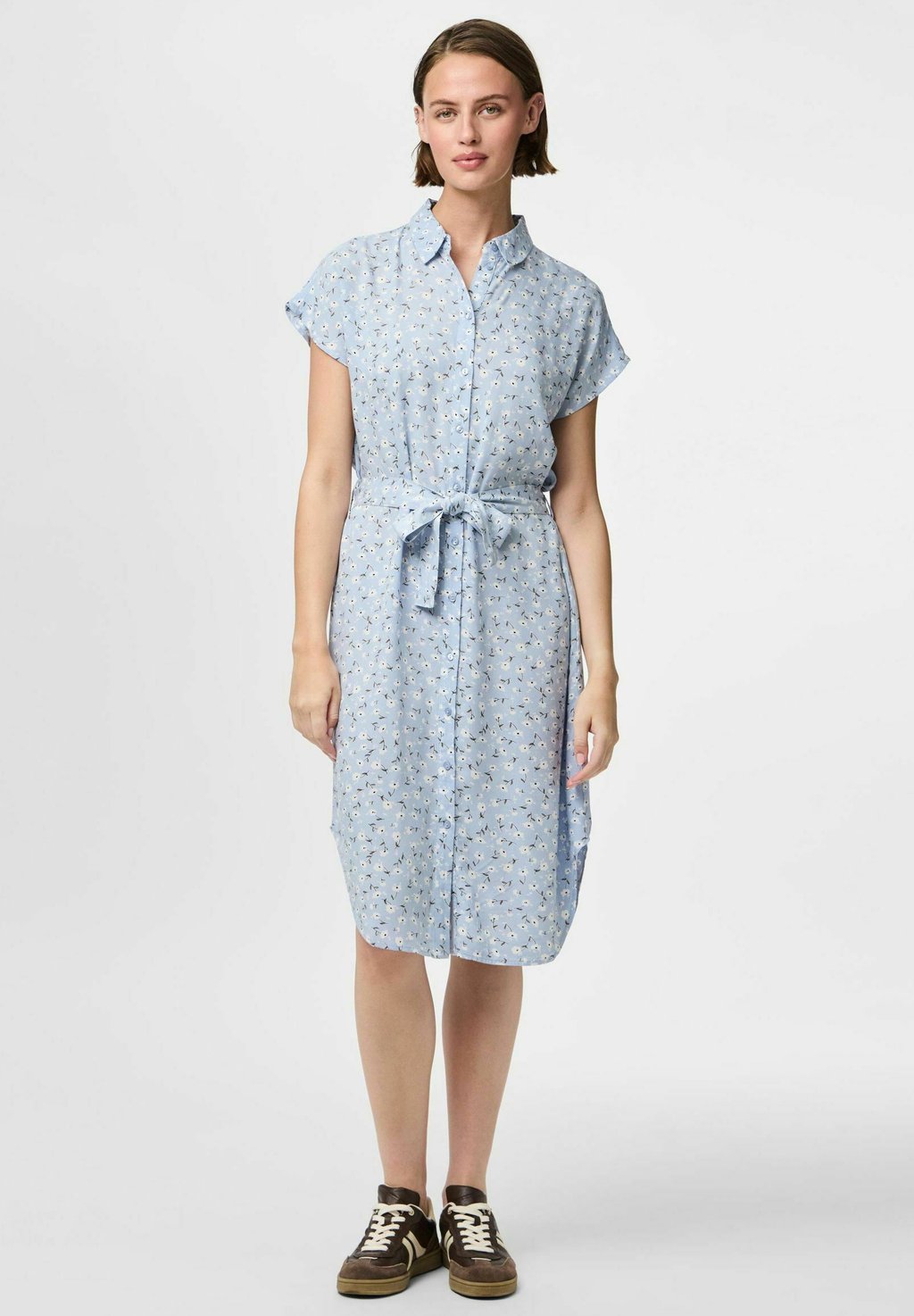Платье-рубашка PCNYA Pieces, светло-голубой 
Платье-рубашка PCNYA Pieces, светло-голубой